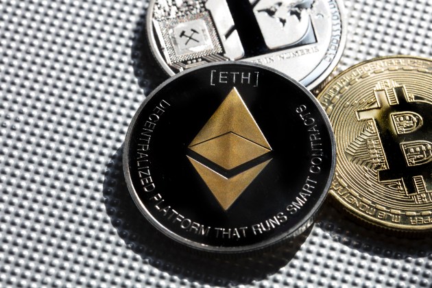 Altcoin Season Incoming? Experts Predict Outperformance